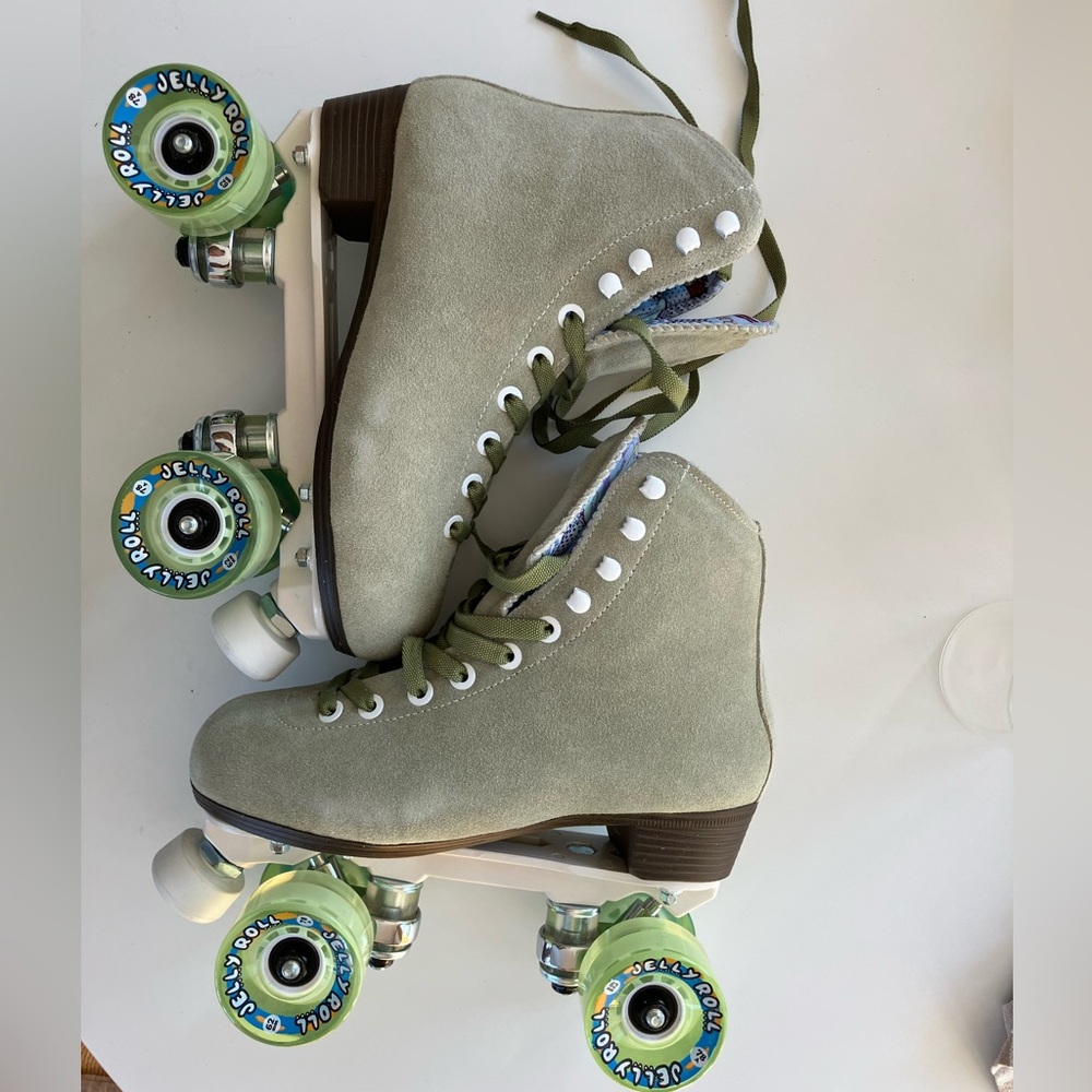 VNLA Roller Skates W 8.5-9 pistachio
